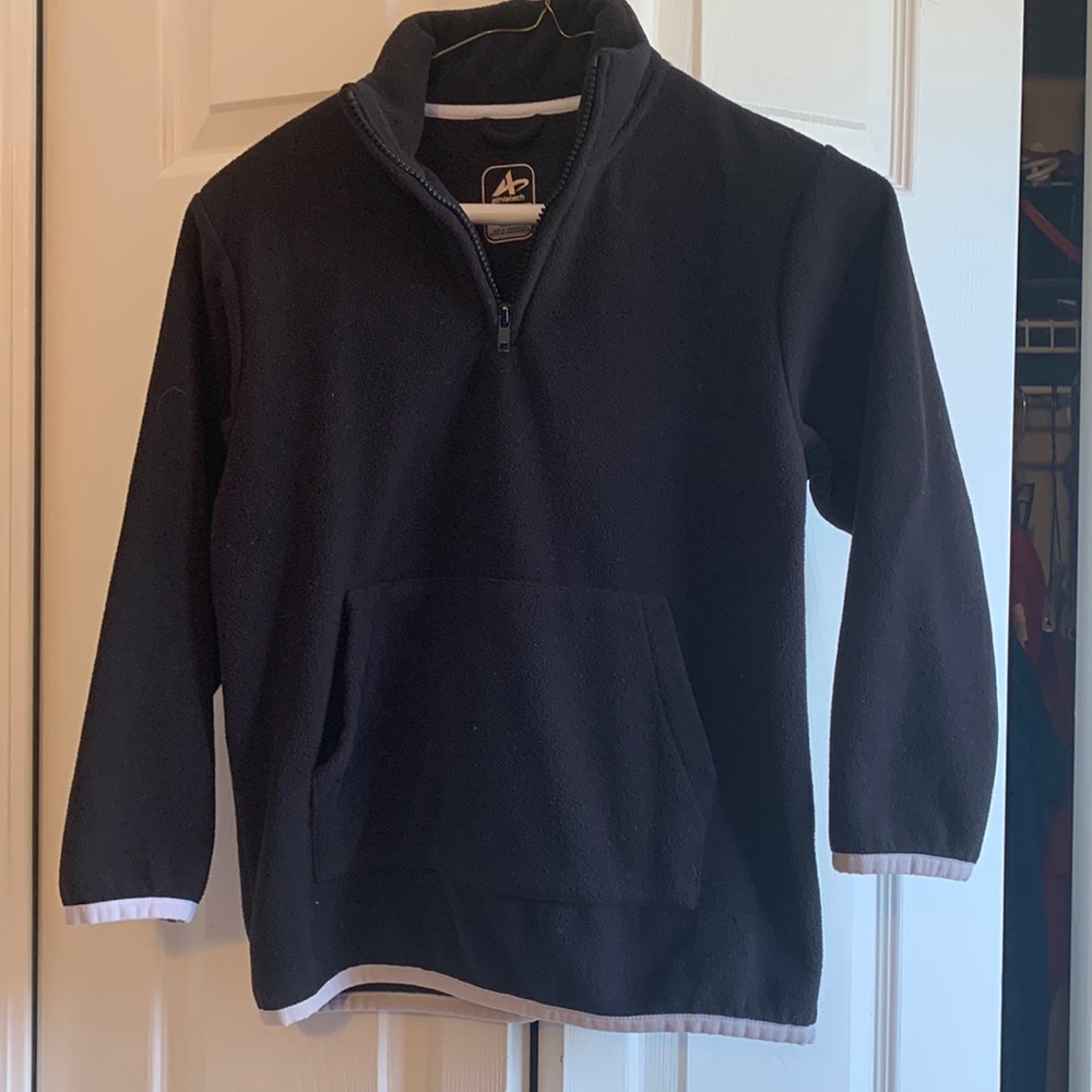 Black and gray fleece sweatshirt